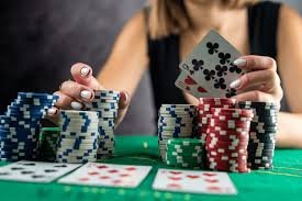 Interface permainan dan pasar di platform alfa slot dengan berbagai pilihan kategori