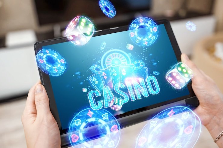 Antarmuka aplikasi mobile alfa slot menampilkan menu utama dengan kategori permainan, pasar taruhan sepak bola, dan opsi deposit.